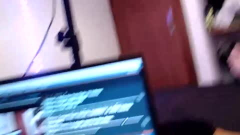 Snapshot of xesfinge chatting on January 2025 04:44:02 PM xesfinge online show from January 2025 04:44:02 PM