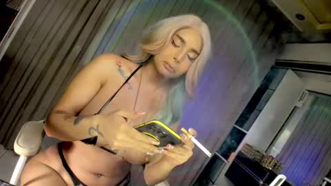 Snapshot of xhey_honeyx chatting on February 2025 08:49:02 AM hey honey online show from February 2025 08:49:02 AM