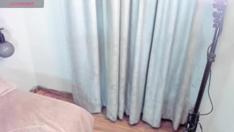 hinata  online show from November 2025 10:54:02 PM