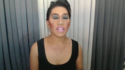 Snapshot of xhugejerkingtransx chatting on December 2024 12:27:01 AM GWEN THOMPSON .......   online show from December 2024 12:27:01 AM