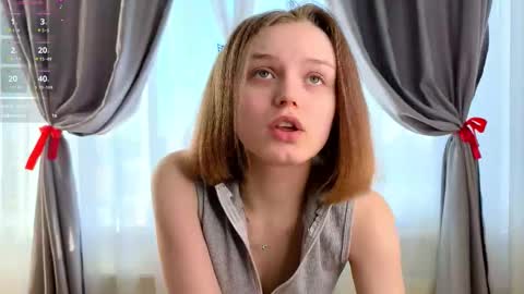 Luna and Lina online show from March 2026 04:15:02 AM