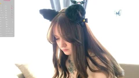 Luna and Lina online show from April 2026 04:10:02 AM