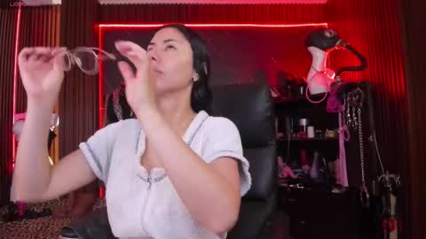 XiaQueen   I M online show from November 2025 11:32:02 AM