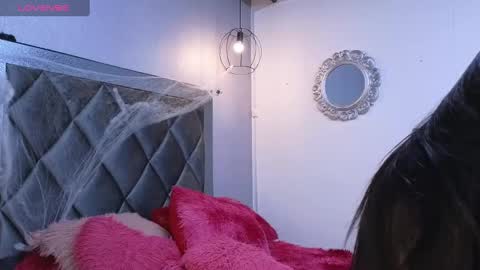 ximena online show from October 2025 12:05:01 PM