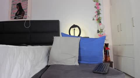 ximtia online show from January 2025 12:43:01 PM