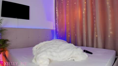 Charisma online show from April 2026 01:08:02 PM