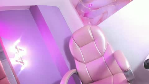 xjennyts online show from October 2025 06:45:01 AM