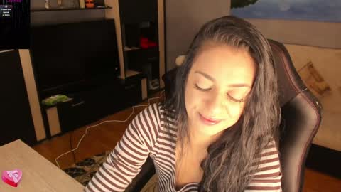 Snapshot of xlaracroftx chatting on December 2024 10:02:02 PM Lara online show from December 2024 10:02:02 PM