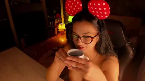 Snapshot of xlaracroftx chatting on June 2026 09:30:01 PM Lara online show from June 2026 09:30:01 PM