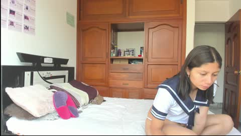 We are Lana. the one with short hair and vanessa girl with long hair online show from February 2025 07:23:02 PM