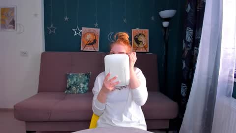 Chloe online show from December 2024 09:34:02 AM