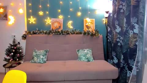 Chloe online show from December 2024 03:31:02 PM