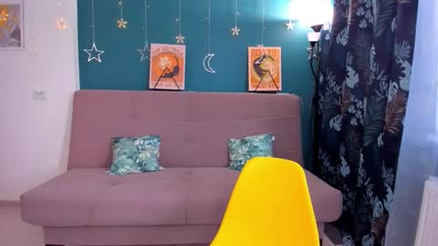 Chloe online show from February 2025 12:19:02 PM