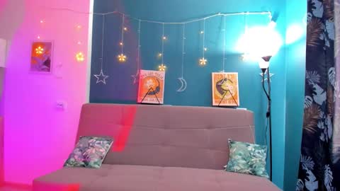 Chloe online show from February 2025 10:11:02 AM