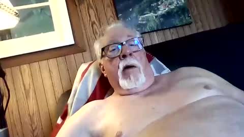 xmangp1948 online show from April 2026 06:24:02 PM