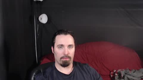 Snapshot of xmetalstudx chatting on January 2025 12:31:01 AM MetalstudMaster online show from January 2025 12:31:01 AM