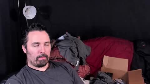 Snapshot of xmetalstudx chatting on December 2025 06:51:01 AM MetalstudMaster online show from December 2025 06:51:01 AM