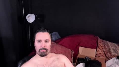 Snapshot of xmetalstudx chatting on December 2025 05:04:02 AM MetalstudMaster online show from December 2025 05:04:02 AM