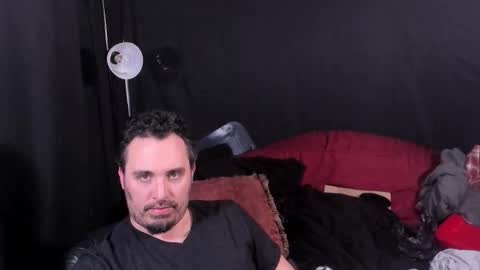 Snapshot of xmetalstudx chatting on December 2025 02:39:02 AM MetalstudMaster online show from December 2025 02:39:02 AM