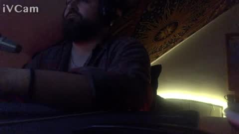 xmilanoo online show from April 2026 06:21:02 PM