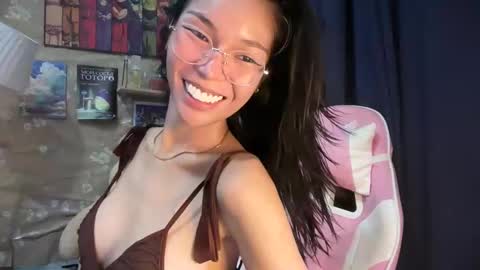 Snapshot of xmonica_cummerx chatting on May 2026 09:05:02 AM Sweet Monica online show from May 2026 09:05:02 AM