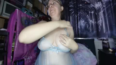 xnicetitsx online show from October 2025 07:05:02 AM