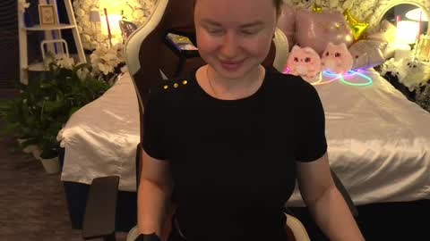 Monica online show from May 2026 12:20:01 PM
