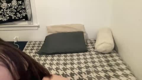 Becca online show from November 2025 04:34:02 AM