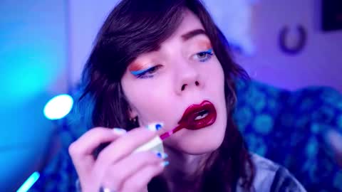 Bella Bondai online show from November 2025 12:33:01 AM