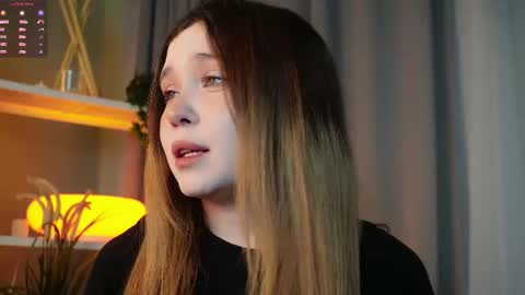 Snapshot of xohanna chatting on November 2025 06:46:02 AM Milana online show from November 2025 06:46:02 AM