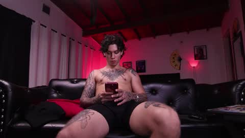   online show from October 2025 11:32:02 PM