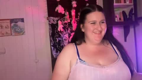 Snapshot of xopeachybaby chatting on July 2026 11:28:01 AM xopeachybaby online show from July 2026 11:28:01 AM