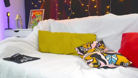 XoRylan online show from January 2025 08:02:01 PM