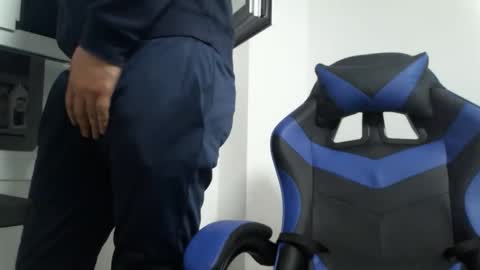 xoxopum online show from January 2026 06:42:02 PM