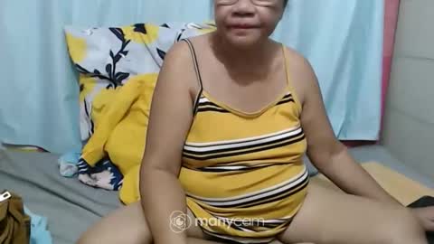 Snapshot of xsexylovelytitsx chatting on October 2025 09:04:01 PM lovely online show from October 2025 09:04:01 PM