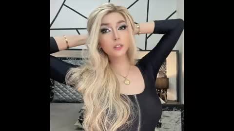 xsexysucker online show from July 2026 01:15:02 PM