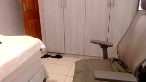 Snapshot of xspiketeex chatting on February 2025 04:59:01 AM spykeXtee online show from February 2025 04:59:01 AM