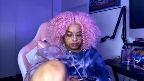 xStarGazingx online show from March 2026 07:45:01 AM