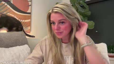 Snapshot of xstellabeex chatting on December 2024 11:51:01 PM xstellabeex online show from December 2024 11:51:01 PM