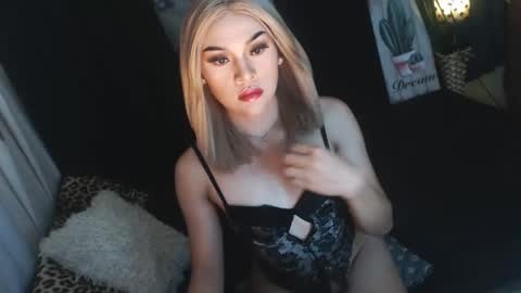 Sundae online show from December 2025 08:35:01 PM