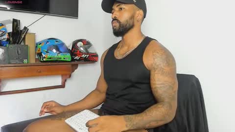 Stipp3r online show from December 2025 12:44:02 PM