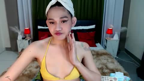 xtspetitehugecock online show from February 2026 04:32:01 AM