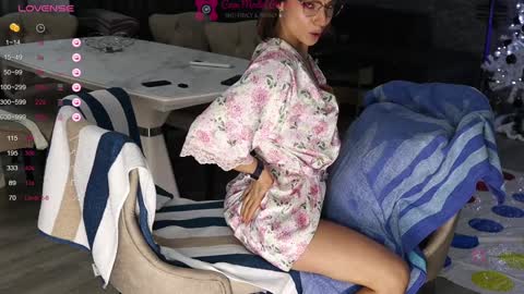 Snapshot of xwithy chatting on December 2024 02:59:01 PM FrancyStepmom and YStepson INTERESTED IN A GIRL-GIRL COLLABORATION TEXT ME HERE or INSTAGRAM online show from December 2024 02:59:01 PM