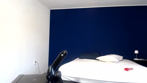 max online show from February 2025 11:27:01 AM