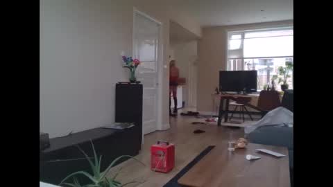 max online show from December 2025 11:06:01 AM