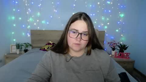 Snapshot of xx_daniella_xx chatting on January 2025 06:01:02 AM xx daniella xx online show from January 2025 06:01:02 AM