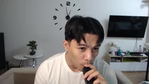 Snapshot of xxasianexploderxx chatting on December 2024 06:48:01 AM Sam online show from December 2024 06:48:01 AM