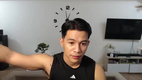 Snapshot of xxasianexploderxx chatting on January 2025 04:11:01 PM Sam online show from January 2025 04:11:01 PM