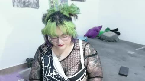 Snapshot of xxgreengoodxx chatting on April 2026 08:44:01 PM xxgreengoodxx online show from April 2026 08:44:01 PM