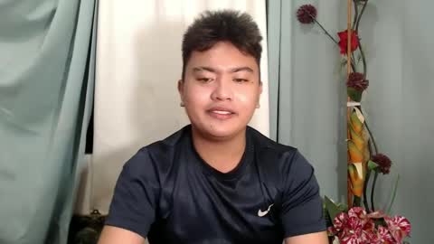 Loyd online show from December 2024 08:15:01 PM